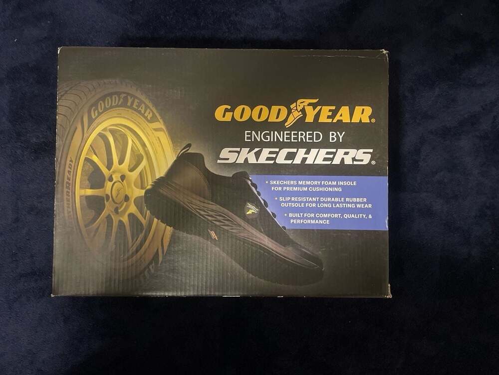 Skechers Goodyear Men’s  Slip Resistant Casual Shoes Black Lightweight Size 8.5